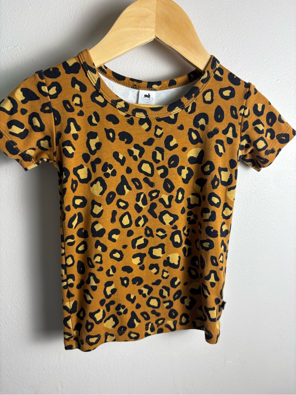 Little & Lively Leopard Print Short Sleeve Tee Unisex 2 Years